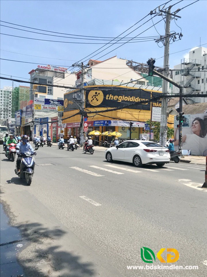Bán gấp nhà mặt tiền đường Nguyễn Thị Thập phường Tân Quy quận 7